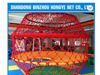Children's amusement climbing net