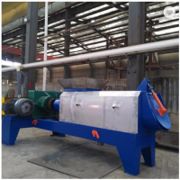 Feather water squeezing machine