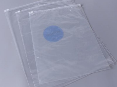 Custom printed high quality PE plastic zipper bag garment packaging bag