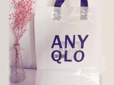 China Custom Print Wholesale Good Quality Cheap white color Soft Loop Handle Plastic Carrier Bag